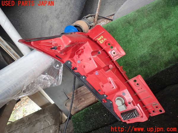 1UPJ-30141530]キャデラック・SRX クロスオーバー(T166C)右テールランプ 中古_m0002.jpg