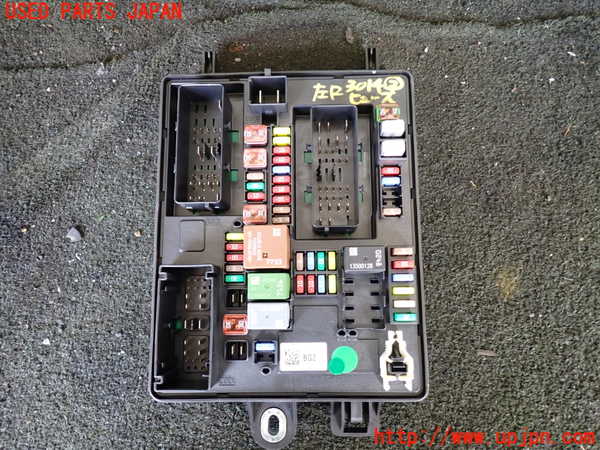 1UPJ-30146742]キャデラック・SRX クロスオーバー(T166C)ヒューズボックス2 中古_m0001.jpg