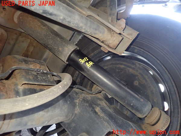 1UPJ-30155070]ハイエースワゴン100系(KZH100G)右リアショックアブソーバー 中古_m0001.jpg