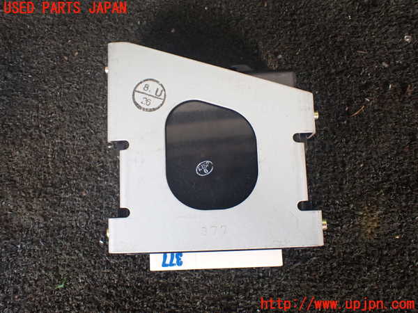 1UPJ-30156125]ハイエースワゴン100系(KZH100G)ABSコンピューター 中古_m0003.jpg