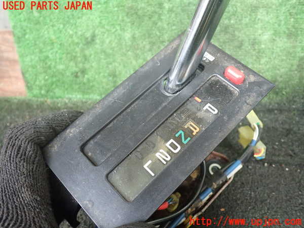 1UPJ-30157555]ハイエースワゴン100系(KZH100G)ATシフトレバー 中古_m0002.jpg
