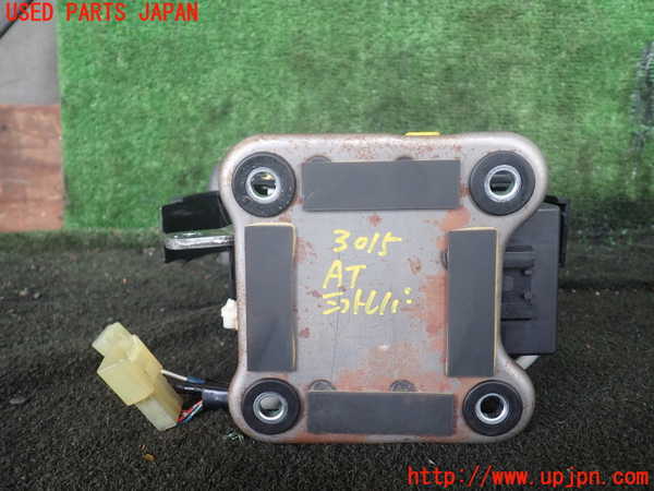 1UPJ-30157555]ハイエースワゴン100系(KZH100G)ATシフトレバー 中古_m0004.jpg