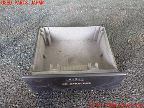 1UPJ-30157843]ハイエースワゴン100系(KZH100G)小物入れ3 中古_m0002.jpg
