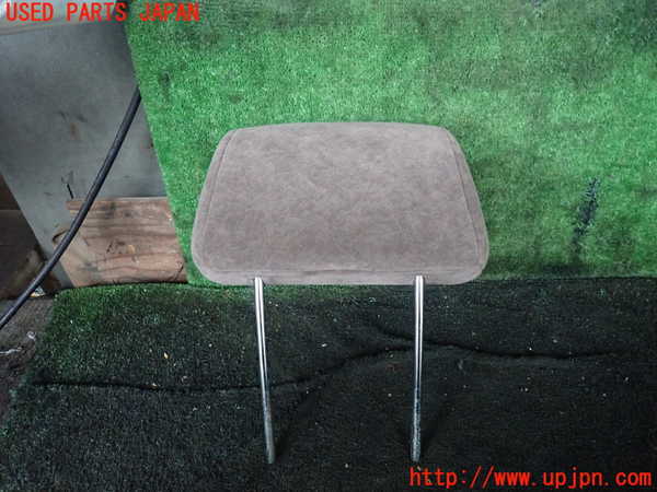 1UPJ-30157070]ハイエースワゴン100系(KZH100G)助手席ヘッドレスト 中古_m0002.jpg