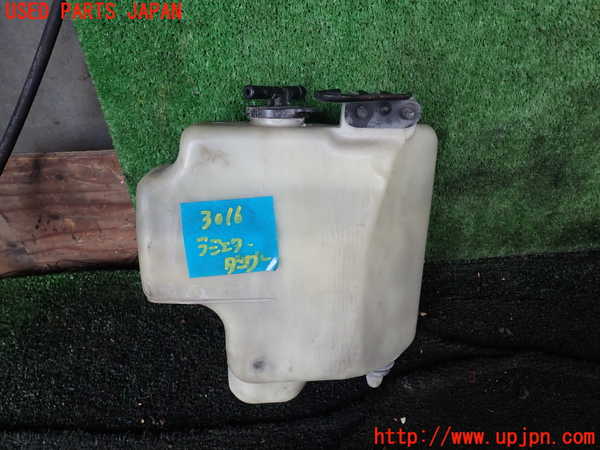 1UPJ-30162410]ハイラックスサーフ N130系 4ドア(KZN130W)ラジエータータンク 中古_m0001.jpg