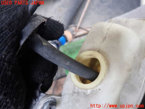 1UPJ-30162410]ハイラックスサーフ N130系 4ドア(KZN130W)ラジエータータンク 中古_m0003.jpg