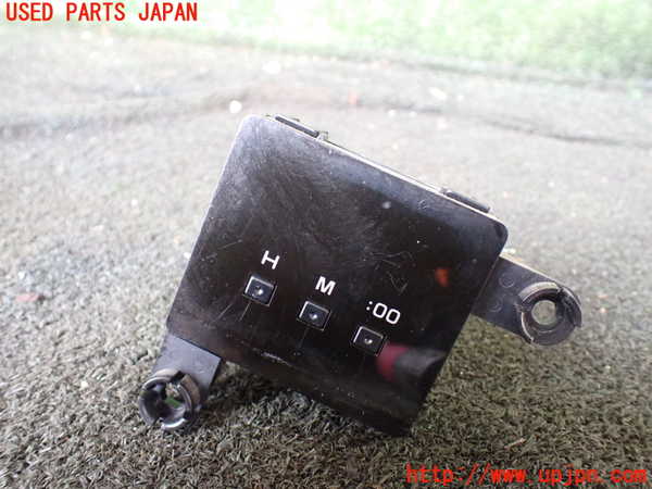 1UPJ-30167850]ハイラックスサーフ N130系 4ドア(KZN130W)時計 中古_m0001.jpg
