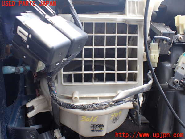 1UPJ-30166095]ハイラックスサーフ N130系 4ドア(KZN130W)ブロアファン(ブロアーファン) 中古_m0001.jpg