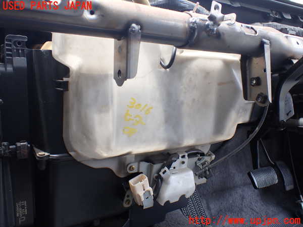 5UPJ-30166100]ハイラックスサーフ N130系 4ドア(KZN130W)ヒーターコア 中古_m0001.jpg