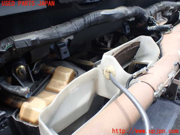 5UPJ-30166100]ハイラックスサーフ N130系 4ドア(KZN130W)ヒーターコア 中古_m0002.jpg