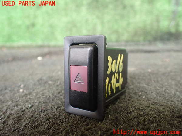 1UPJ-30166290]ハイラックスサーフ N130系 4ドア(KZN130W)ハザードスイッチ 中古_m0001.jpg