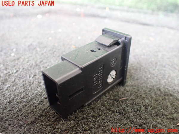 1UPJ-30166290]ハイラックスサーフ N130系 4ドア(KZN130W)ハザードスイッチ 中古_m0002.jpg