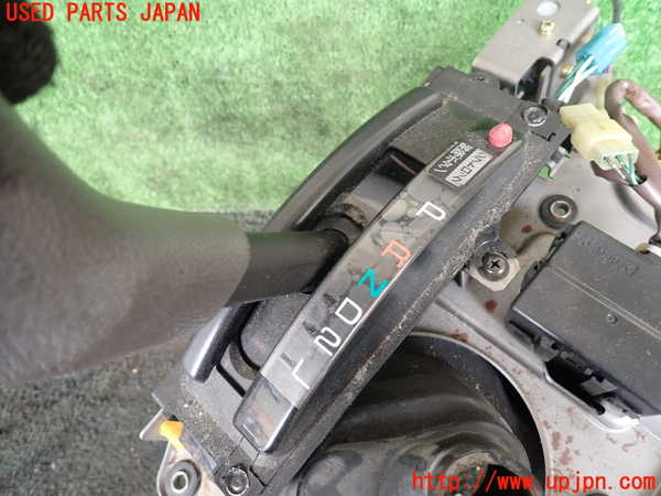 1UPJ-30167555]ハイラックスサーフ N130系 4ドア(KZN130W)ATシフトレバー 中古_m0002.jpg