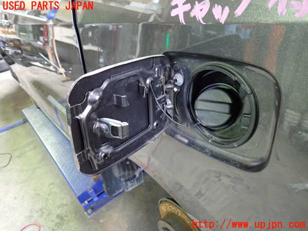 1UPJ-30171690]エスティマ(ACR50W)フューエルリッド 中古_m0002.jpg