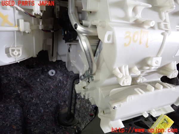 1UPJ-30176081]エスティマ(ACR50W)エバポレーター1 (フロント)　中古_m0003.jpg