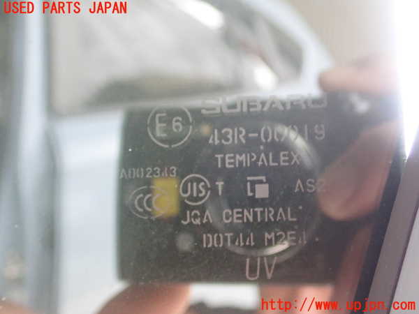 1UPJ-30181230]スバル・XV(GT7)右前ドア CENTRAL M2E4 中古_m0002.jpg