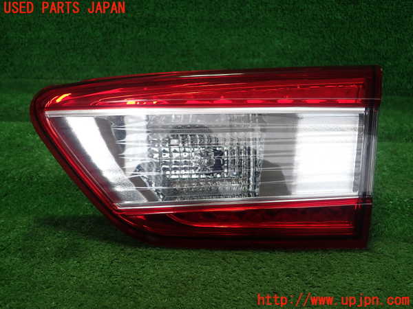 5UPJ-30181550]スバル・XV(GT7)右リアフィニッシャー 中古_m0001.jpg