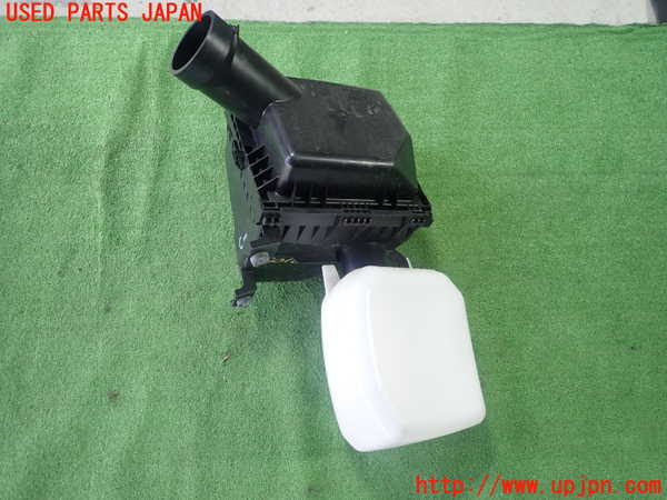5UPJ-30182560]スバル・XV(GT7)エアクリーナーボックス 中古_m0001.jpg
