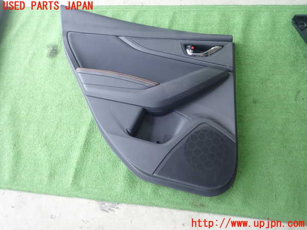 1UPJ-30181324]スバル・XV(GT7)左後ドア内張り 中古_m0001.jpg
