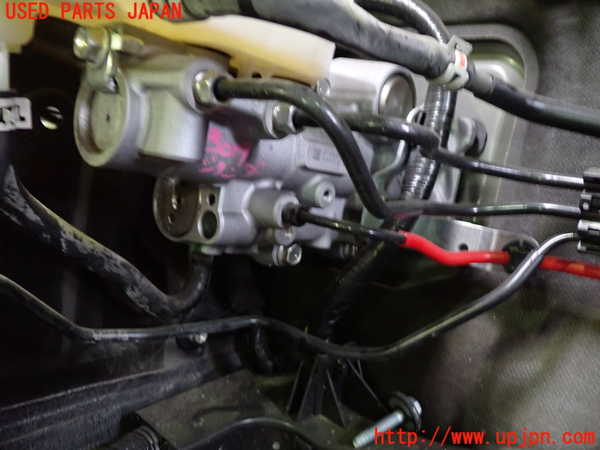 5UPJ-30194050]ハリアー ハイブリッド(AXUH80)ブレーキマスターシリンダー 中古_m0002.jpg