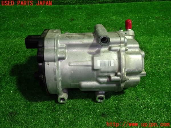 5UPJ-30196025]ハリアー ハイブリッド(AXUH80)エアコンコンプレッサー 中古_m0003.jpg