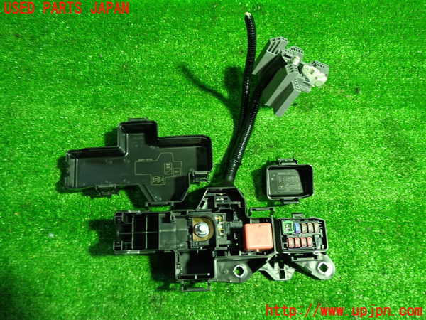 1UPJ-30196741]ハリアー ハイブリッド(AXUH80)ヒューズボックス1 中古_m0003.jpg