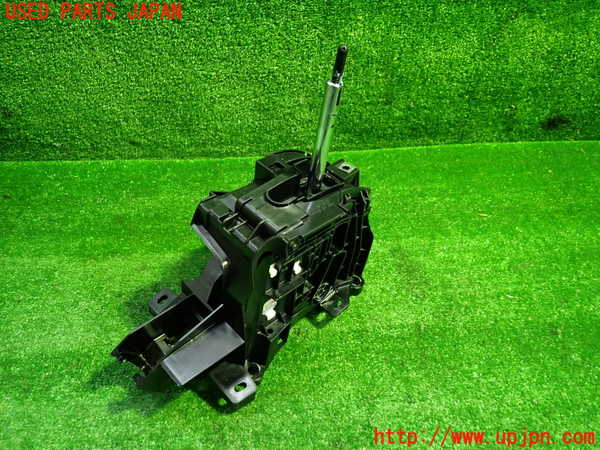 5UPJ-30197555]ハリアー ハイブリッド(AXUH80)ATシフトレバー 中古_m0002.jpg
