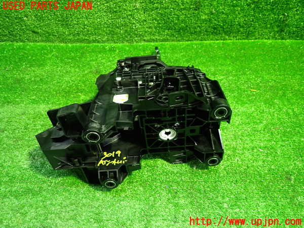 5UPJ-30197555]ハリアー ハイブリッド(AXUH80)ATシフトレバー 中古_m0003.jpg