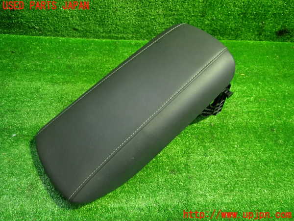 5UPJ-30197549]ハリアー ハイブリッド(AXUH80)コンソール 中古_m0002.jpg