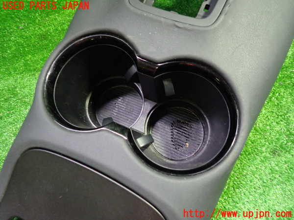 1UPJ-30197691]ハリアー ハイブリッド(AXUH80)内装トリム類1 中古_m0002.jpg