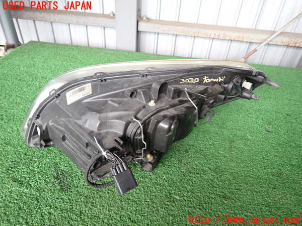 2UPJ-30201130]ボルボ・XC60(DB4204TXC)右ヘッドライト HID 中古_m0004.jpg