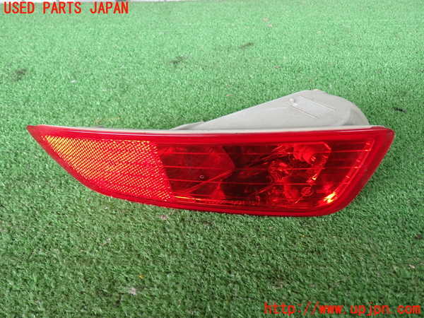 2UPJ-30201154]ボルボ・XC60(DB4204TXC)右リアコーナーランプ 中古_m0001.jpg