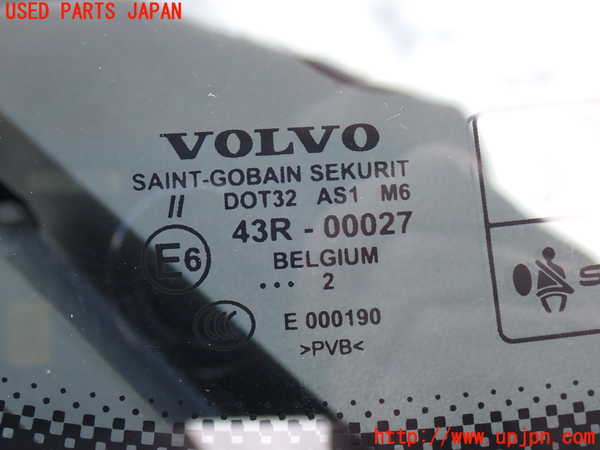 2UPJ-30201195]ボルボ・XC60(DB4204TXC)フロントガラス (43R-00027) 中古_m0003.jpg