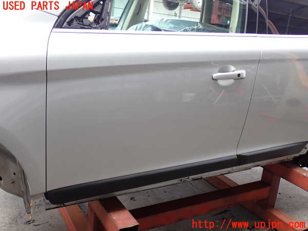 2UPJ-30201260]ボルボ・XC60(DB4204TXC)左前ドア (43R-001106) 中古_m0003.jpg