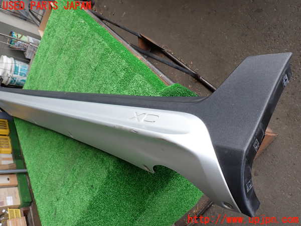 2UPJ-30201392]ボルボ・XC60(DB4204TXC)左サイドステップ 中古_m0003.jpg