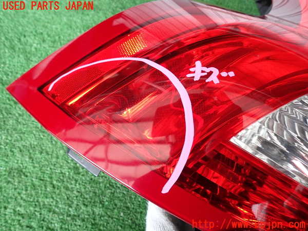 2UPJ-30201536]ボルボ・XC60(DB4204TXC)左テールランプ 中古_m0002.jpg
