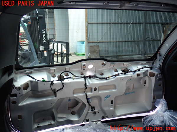 2UPJ-30201566]ボルボ・XC60(DB4204TXC)バックドア リアゲート ハッチ (43R-001090) 中古_m0005.jpg