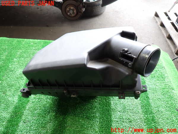 2UPJ-30202560]ボルボ・XC60(DB4204TXC)エアクリーナーボックス 中古_m0002.jpg