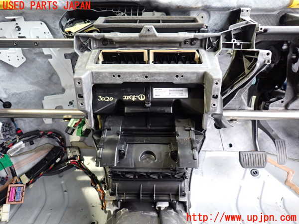 2UPJ-30206081]ボルボ・XC60(DB4204TXC)エバポレーター1 中古_m0001.jpg