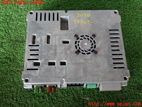 2UPJ-30206660]ボルボ・XC60(DB4204TXC)TVチューナー 中古_m0001.jpg