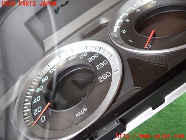 2UPJ-30206170]ボルボ・XC60(DB4204TXC)スピードメーター 中古_m0002.jpg