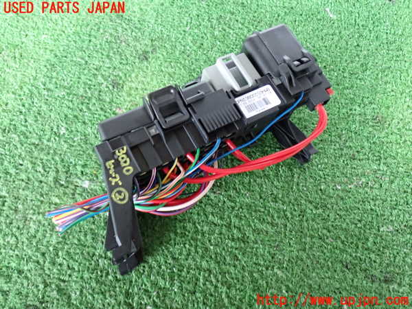 2UPJ-30206742]ボルボ・XC60(DB4204TXC)ヒューズボックス2 中古_m0002.jpg