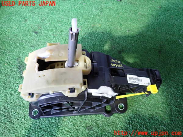 2UPJ-30207555]ボルボ・XC60(DB4204TXC)ATシフトレバー 中古_m0002.jpg