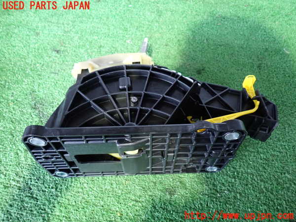 2UPJ-30207555]ボルボ・XC60(DB4204TXC)ATシフトレバー 中古_m0004.jpg