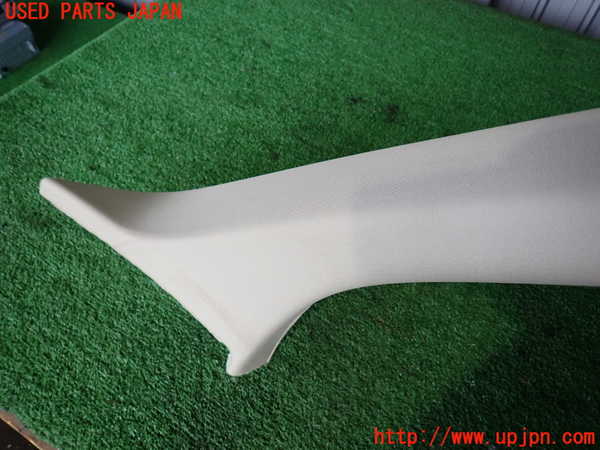 2UPJ-30207655]ボルボ・XC60(DB4204TXC)右フロントピラートリム 中古_m0002.jpg