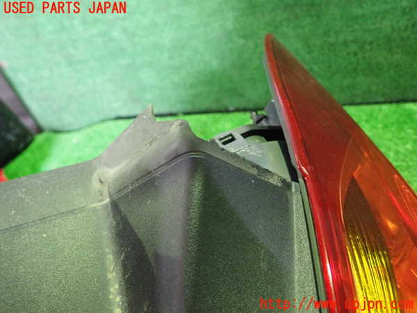5UPJ-30211530]BMW 118i F20(1R15)右テールランプ 中古_m0003.jpg