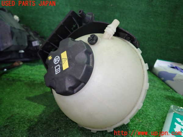 1UPJ-30212410]BMW 118i F20(1R15)ラジエータータンク 中古_m0001.jpg
