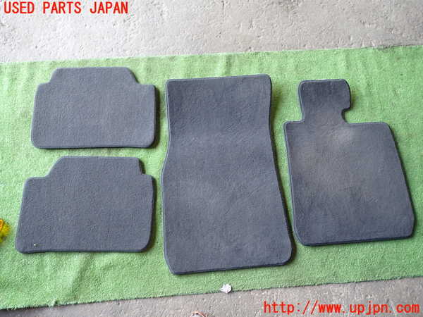 1UPJ-30217800]BMW 118i F20(1R15)フロアマット 中古_m0001.jpg