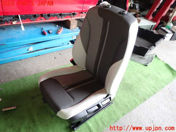 5UPJ-30217065]BMW 118i F20(1R15)助手席シート 中古_m0001.jpg