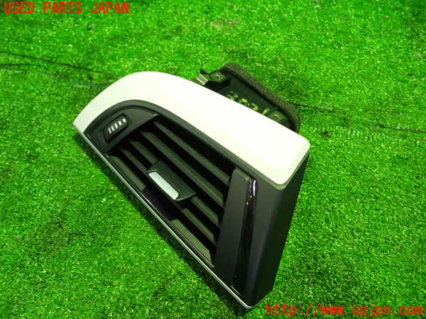 1UPJ-30217526]BMW 118i F20(1R15)エアコン吹き出し口1 (右) 中古_m0002.jpg